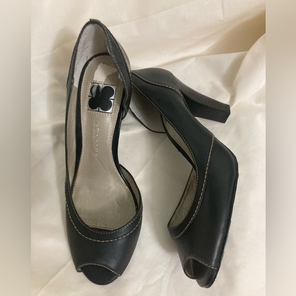 LIZ CLAIBORNE Peep Toe Pumps Size 7 NWOT - Picture 8 of 8